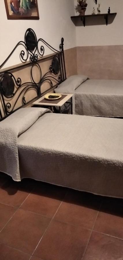 Casa Vacanze Fondaco Di Scillato Scillato  Eksteriør bilde