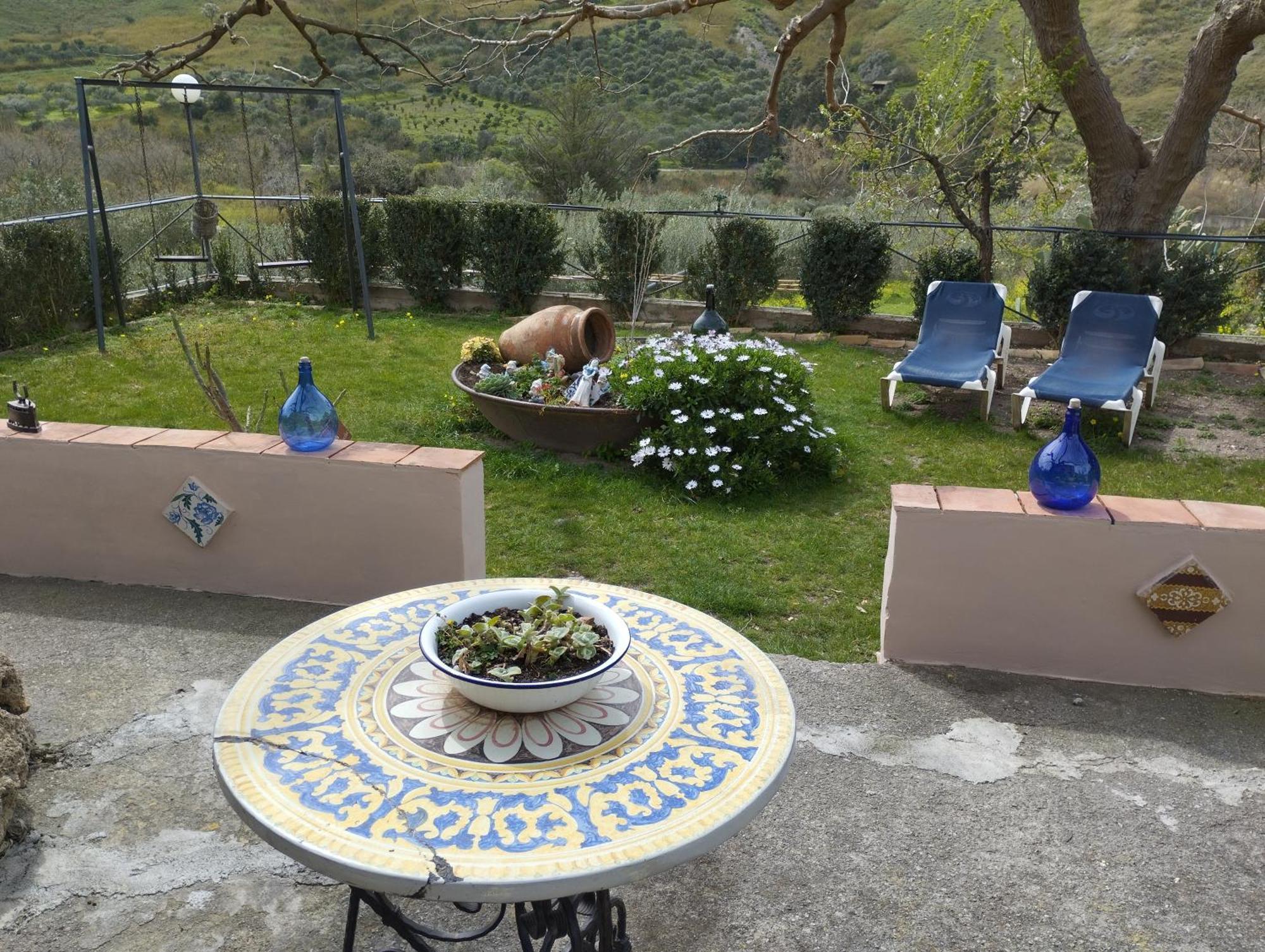 Casa Vacanze Fondaco Di Scillato Scillato  Eksteriør bilde